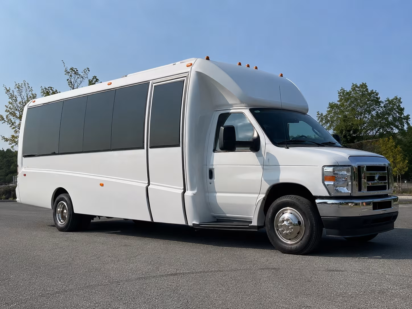sterling heights sporting event party bus rental