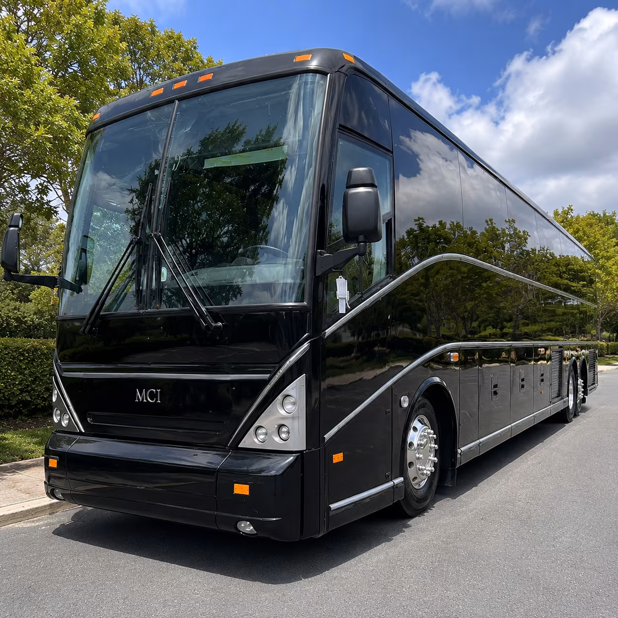 wedding and quinceanera buses for macomb county celebrations